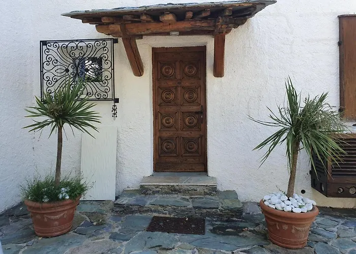 Maison De Charme Avec Piscine Et Vue Exceptionnelle *